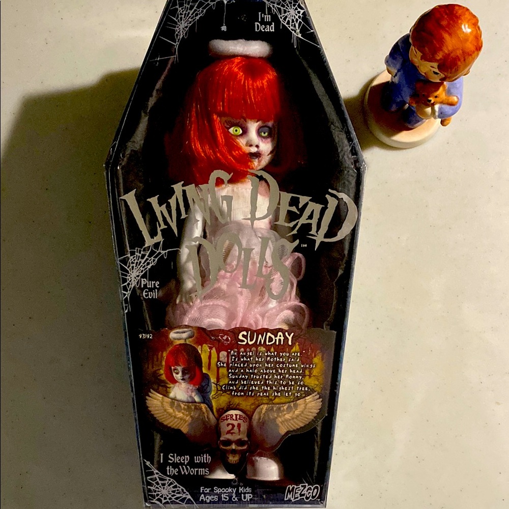 Living Dead Dolls Sunday